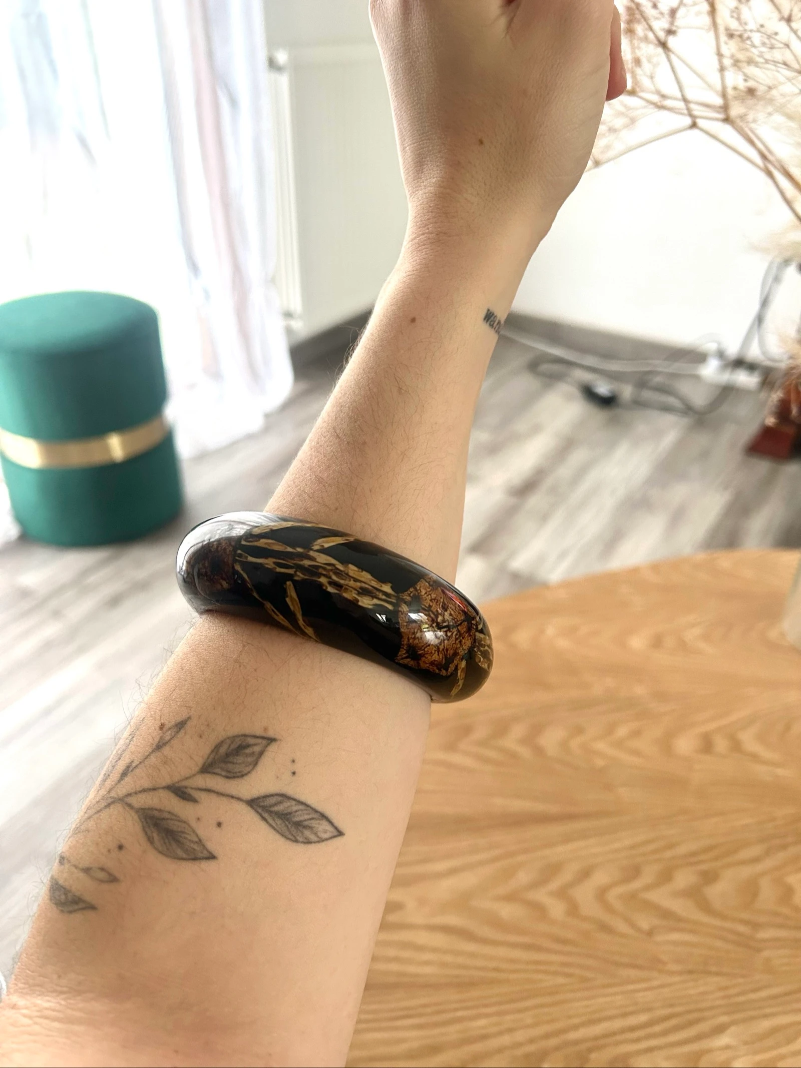 Pulseira de fantasia para encaixar marrom efeito mármore dourado – photo 11